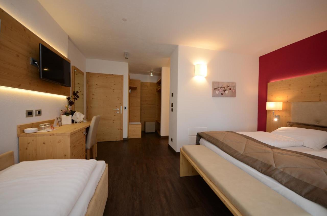 Family & Wellness Hotel Fontana Vigo di Fassa Exterior foto