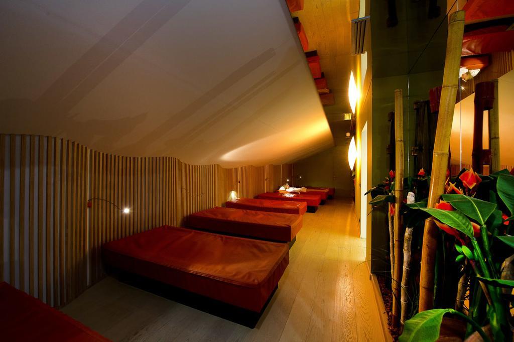 Family & Wellness Hotel Fontana Vigo di Fassa Exterior foto