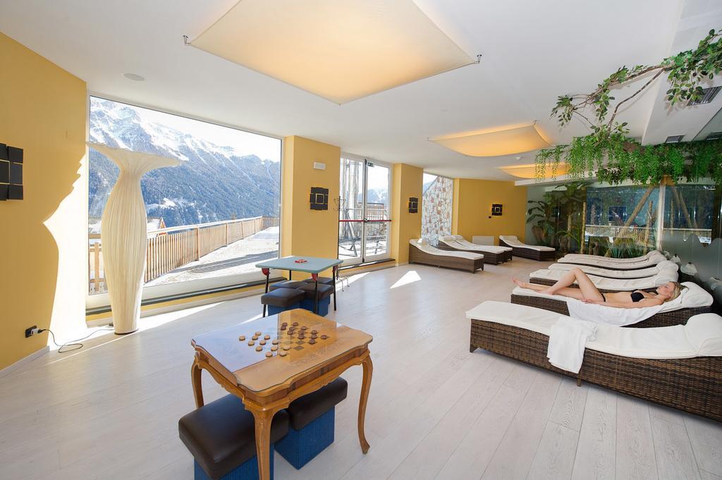 Family & Wellness Hotel Fontana Vigo di Fassa Exterior foto
