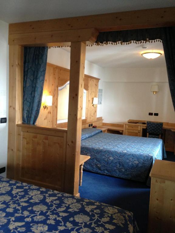 Family & Wellness Hotel Fontana Vigo di Fassa Zimmer foto