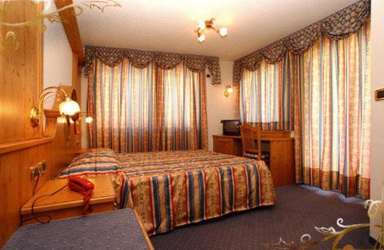 Family & Wellness Hotel Fontana Vigo di Fassa Exterior foto